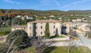 Prodej hrad Lioux